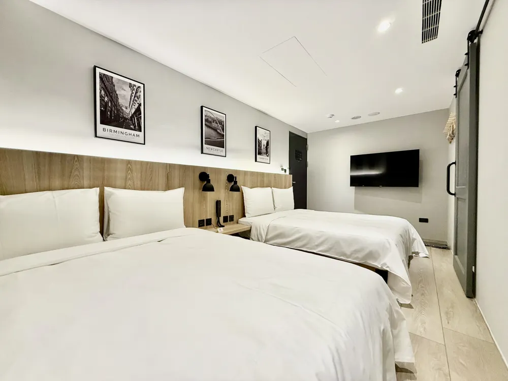 N2 HOTEL 四人房