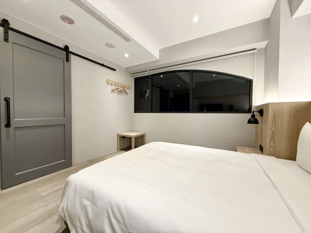 N2 HOTEL 高級雙人房